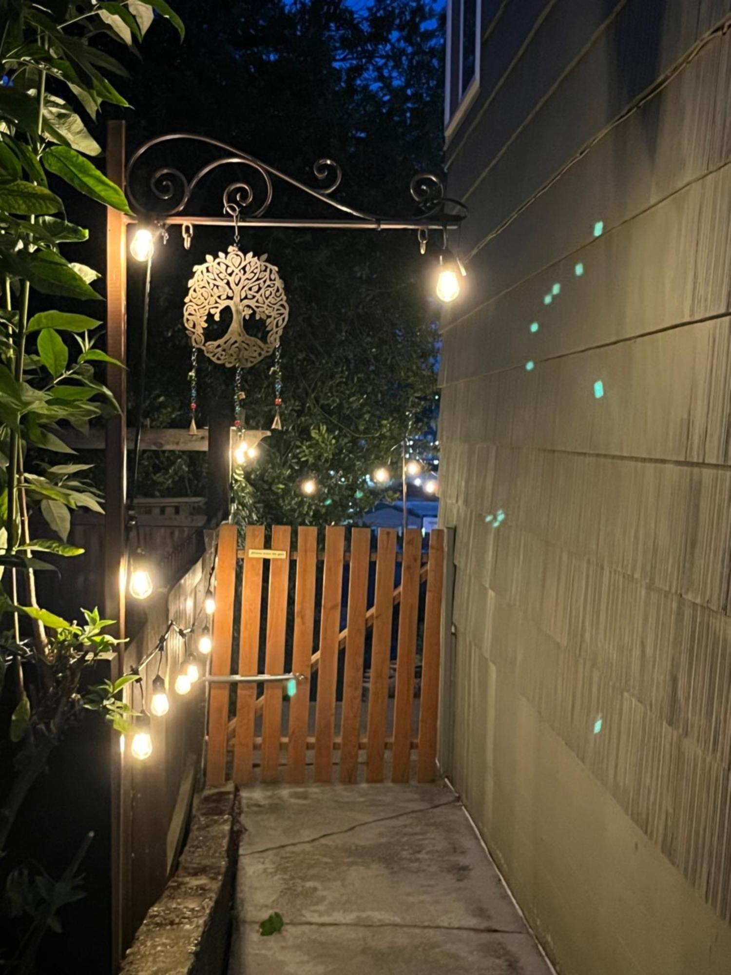 A Gem In The Emerald City: For Business And Travel Seattle Exterior photo